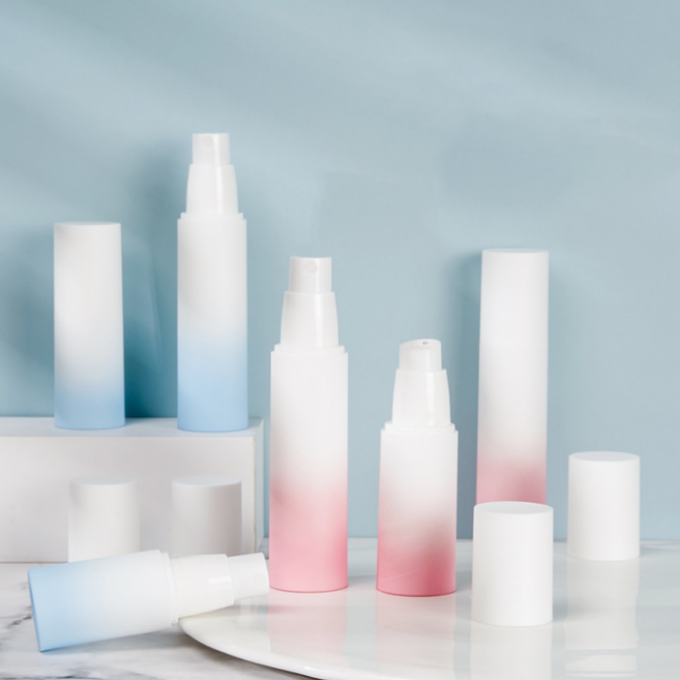 Bereifte luftlose Lotion sprühen kosmetische Behälter-Plastiksteigung 50g 3.3*14.5cm 2